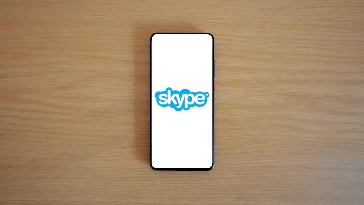 Microsoft'
style=